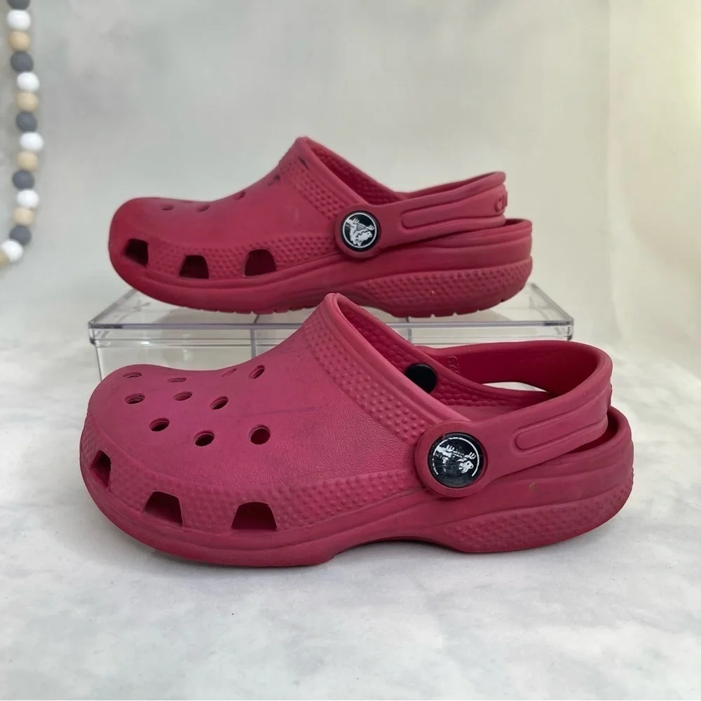 Iconic CROCS Comfort Clogs Red Ventilation Heel Strap water shoes Kids Size C10